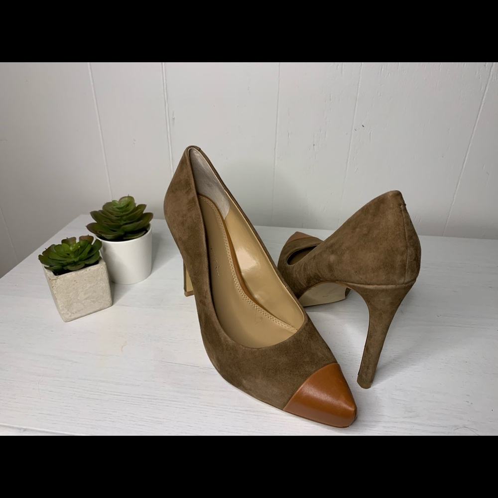 Banana Republic Brown Suede Pumps